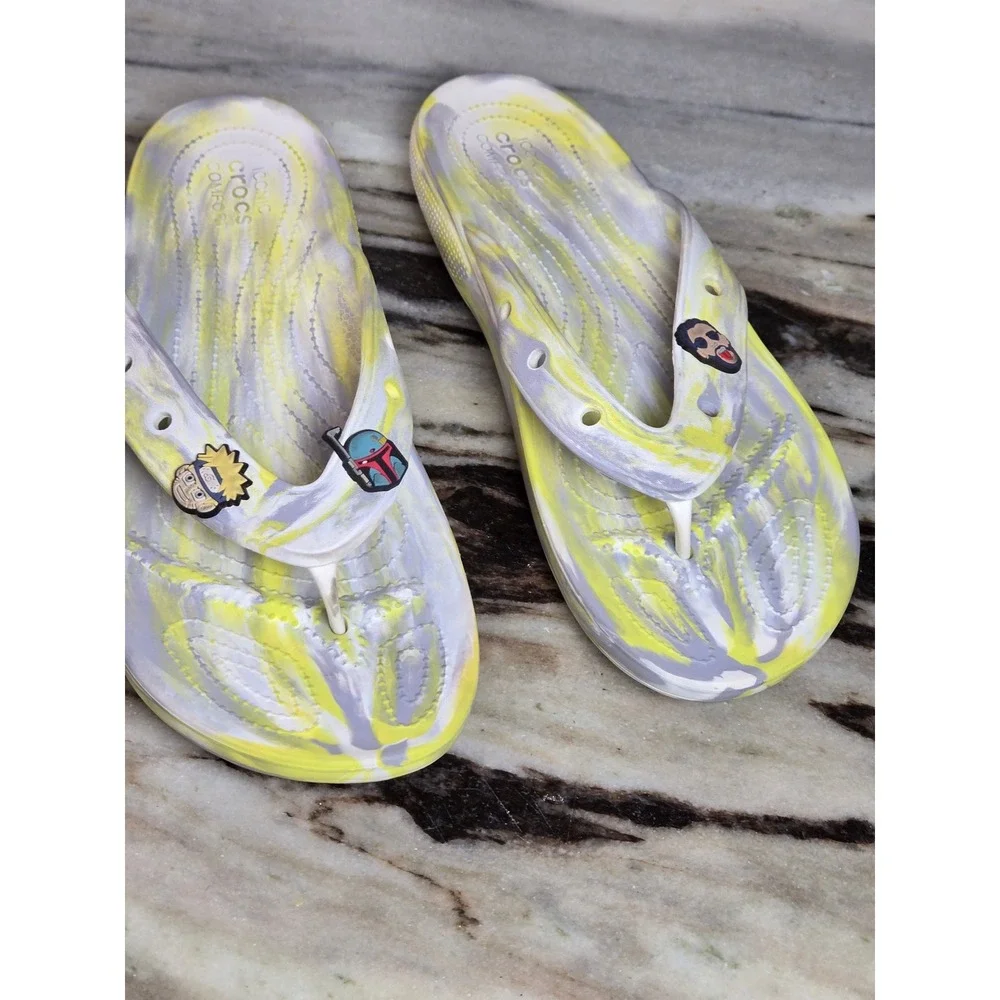 Crocs Mens 13 Yellow Grey Marble Flip Flops Sandals Naruto Boba Fett Jibbitz